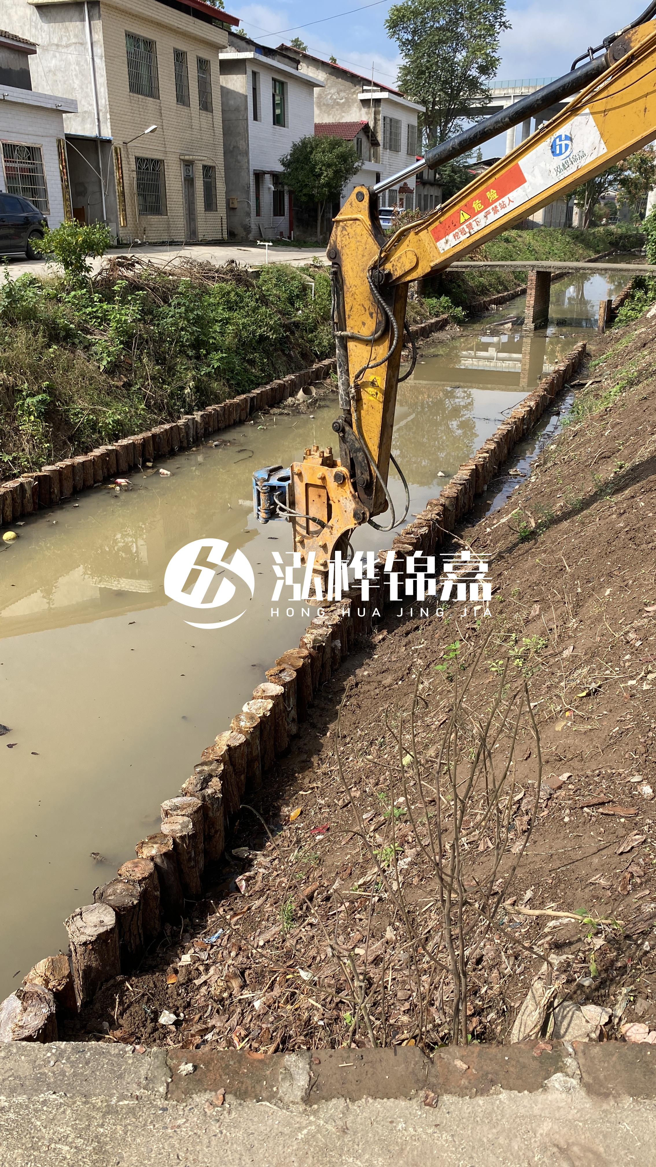 崇左松木樁源頭廠家-河道一米打幾根松木樁？