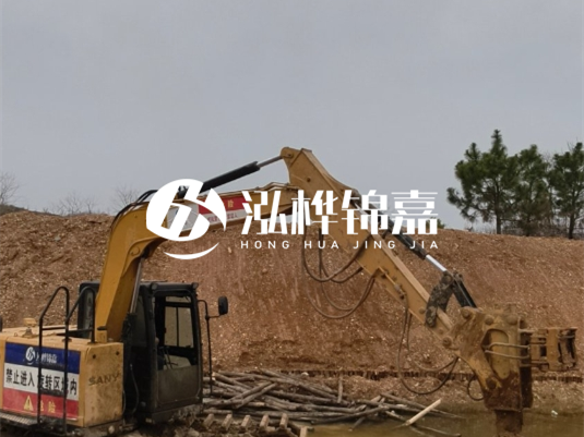 4 米防汛木樁多少根可以送貨上門(mén)？3 米松木樁 11-13 公分價(jià)格是多少？