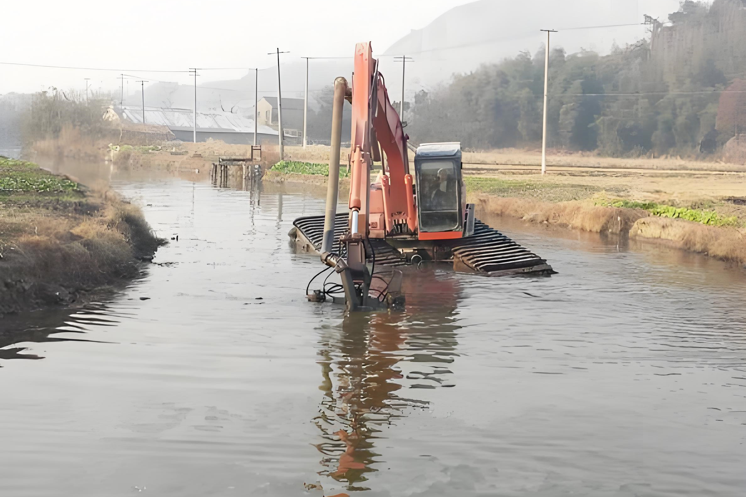 貴州遵義挖機(jī)清淤施工隊(duì)-鄉(xiāng)村溝渠清淤后如何防止再次淤積？