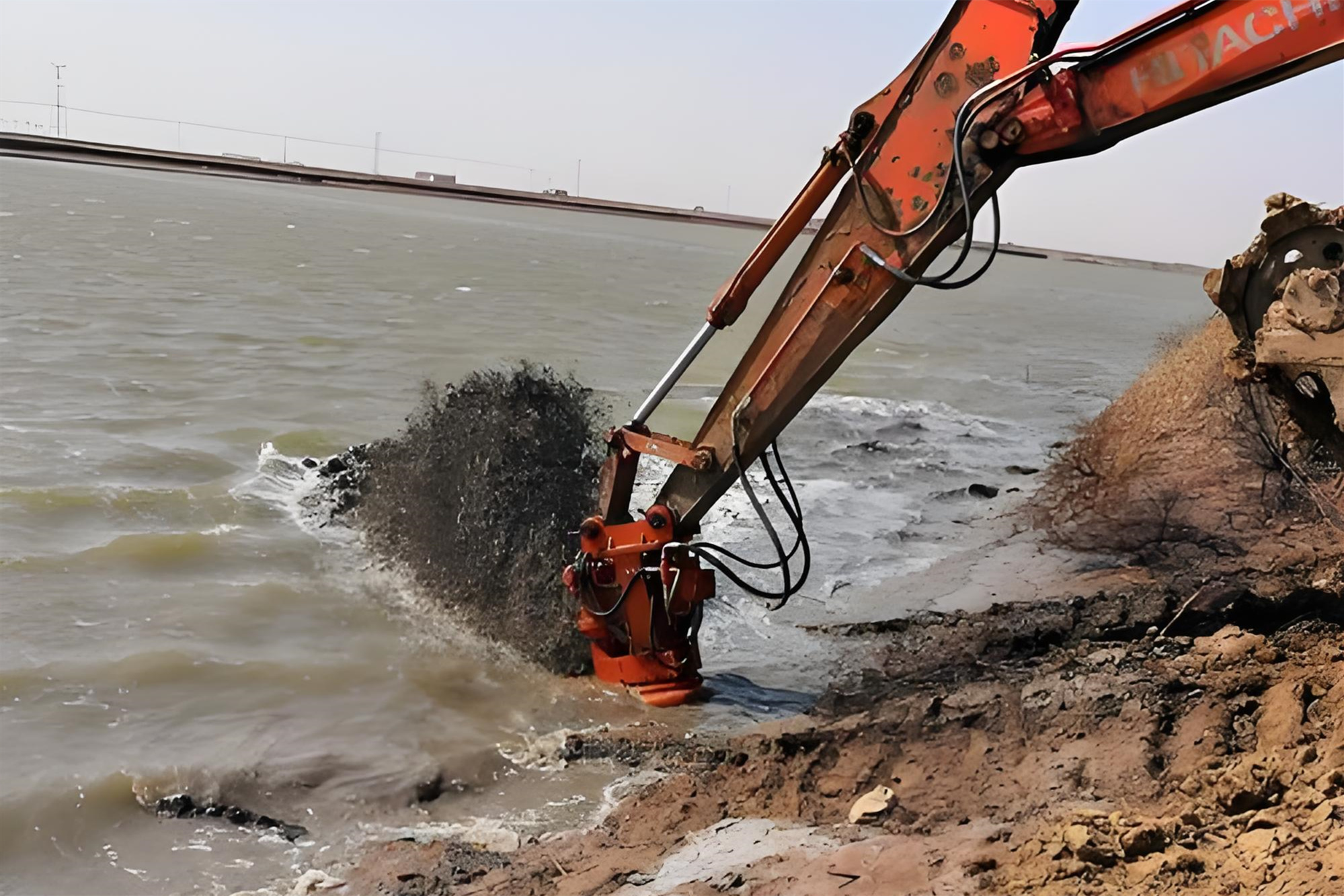 廣西貴港挖機清淤施工隊 - 挖機清淤每立方成本怎么計算？